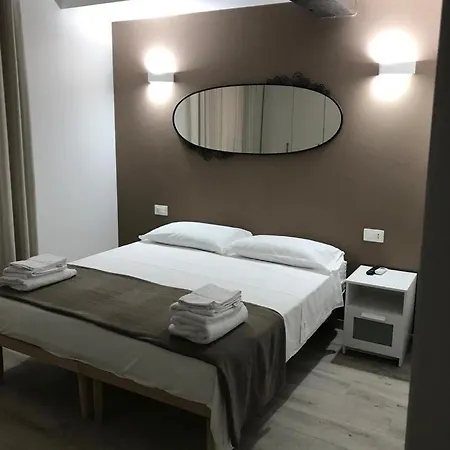 Borgo Guazzo Flat * بارما