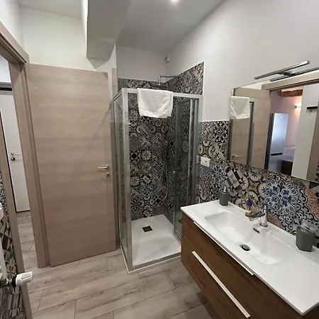 Borgo Guazzo Flat شقة